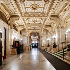 Wiener Staatsoper, Foyer