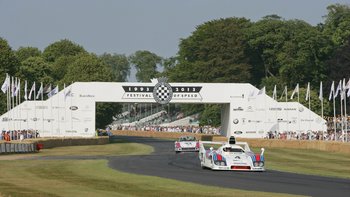 Goodwood Festival of Speed Rennwagen auf der Strecke