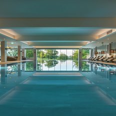 Indoor Pool South Lodge Hotel